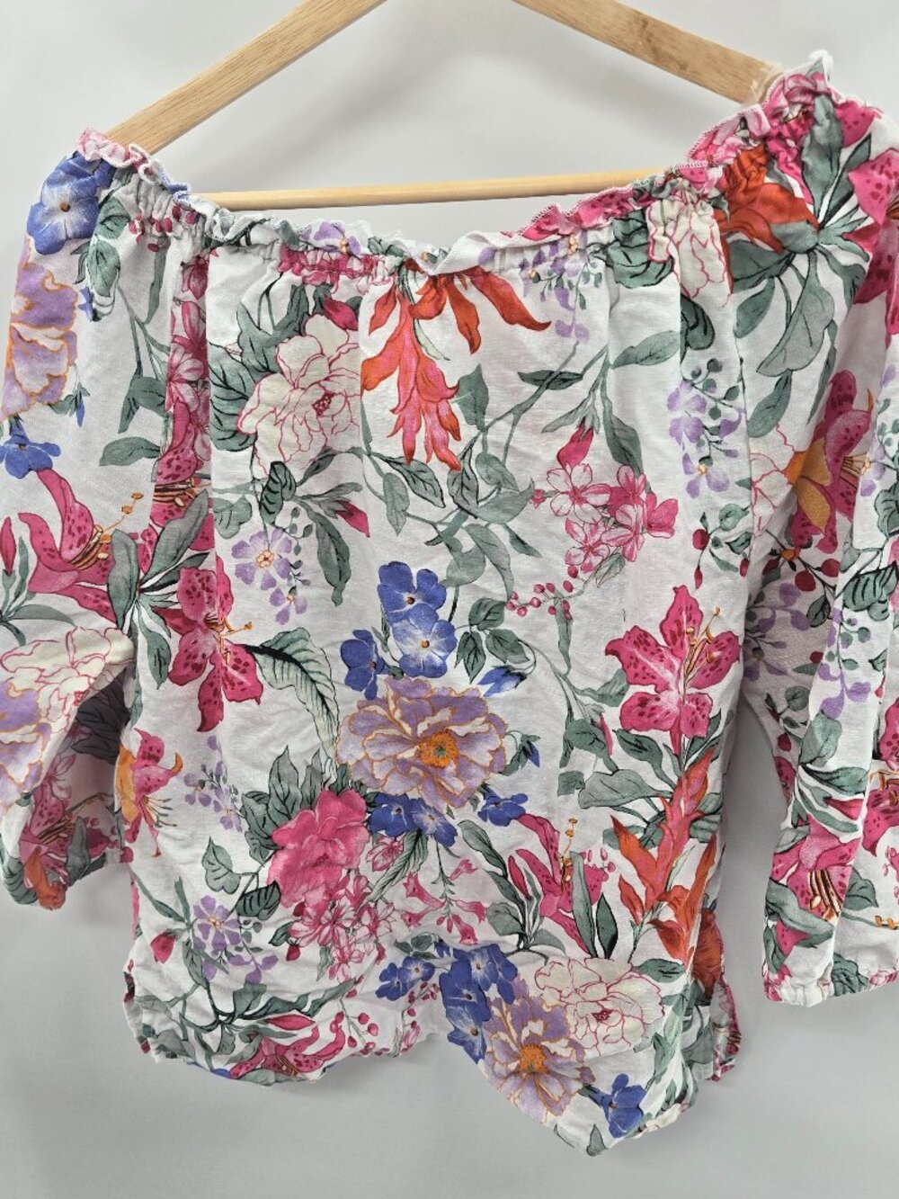 Floral Off-Shoulder Peasant Blouse in Multi Color - Picture 2 of 8
